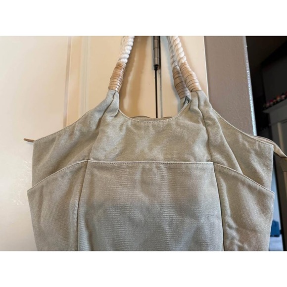 Tommy Bahama Khaki Solid Shoulder‎ Bag/Purse/Tote with Rope/Leather Handles - Picture 8 of 10